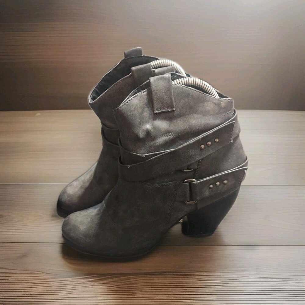Women’s Suede Ankle Boots with Strap Detail - Gray